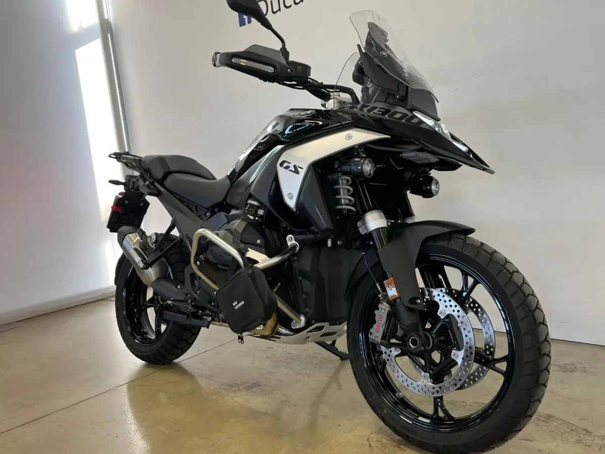 Bmw R 1300 GS (2023 - 26) (2)