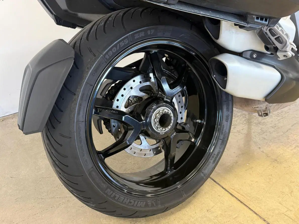 Ducati Multistrada 1200 S (2015 - 17) (7)