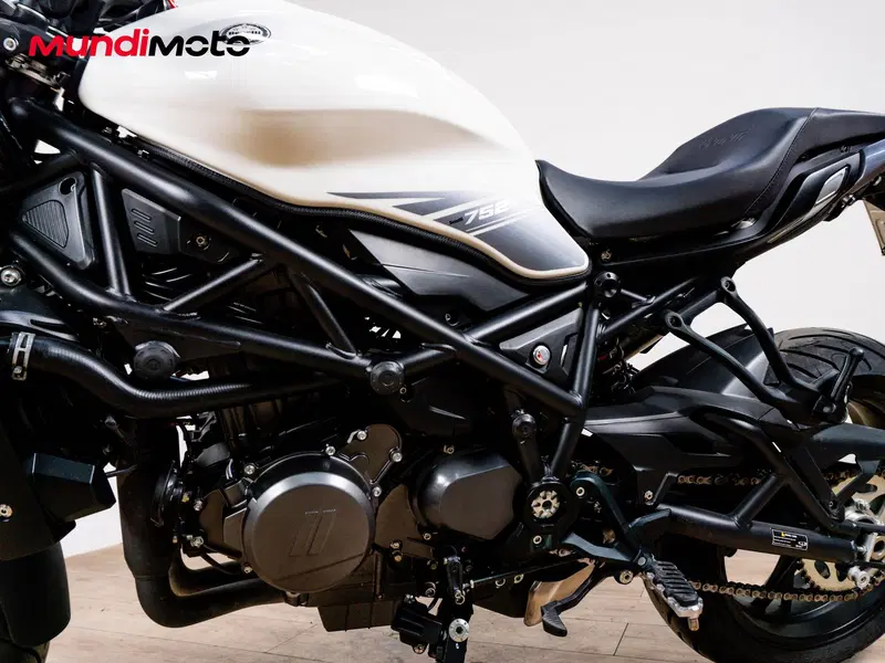 Benelli 752 S (2019 - 20) (9)