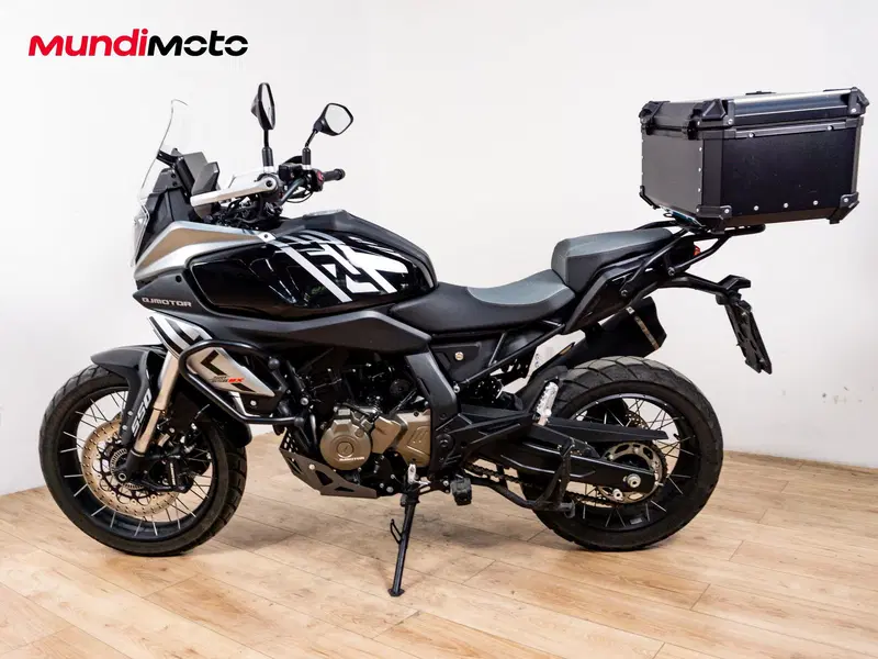 QJ Motor SRT 550 SX (2024) (5)