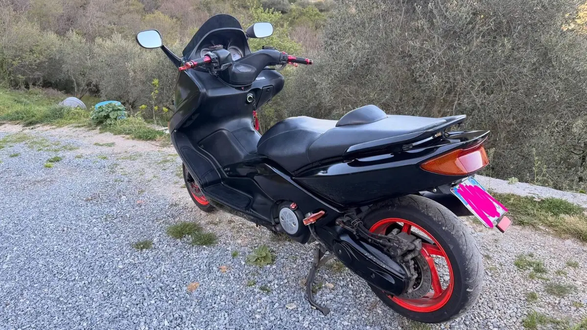 Yamaha T-Max 500 (2004 - 07) (3)
