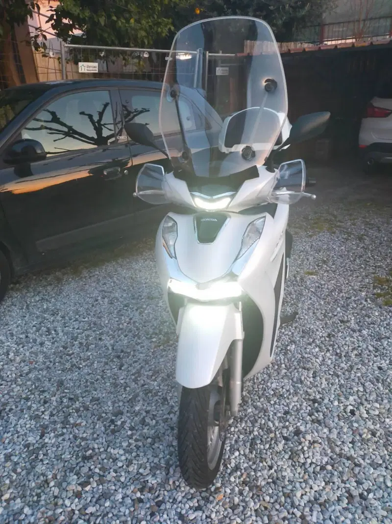 Honda SH 150i (2020 - 23) (4)