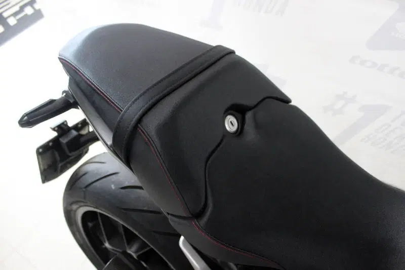 Honda CB 1000 R + Neo Sport Cafè (2019 - 20) (6)