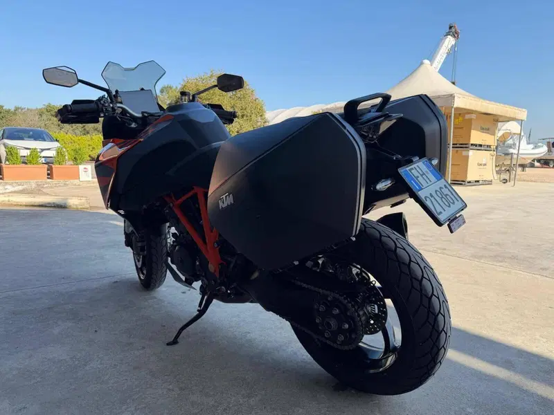 KTM 1290 Super Duke GT (2022 - 25) (5)