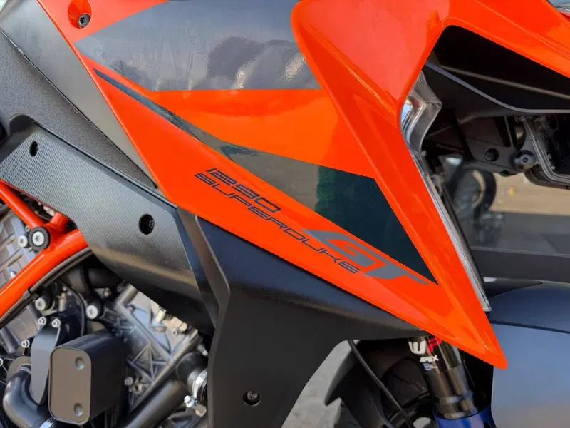 KTM 1290 Super Duke GT (2022 - 25) (8)