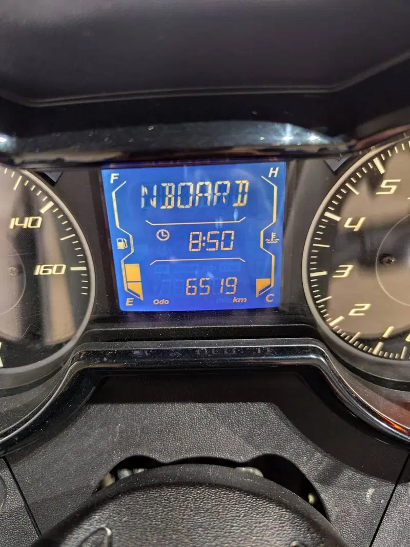 Yamaha X-Max 300 Tech Max (2021 - 24) (7)