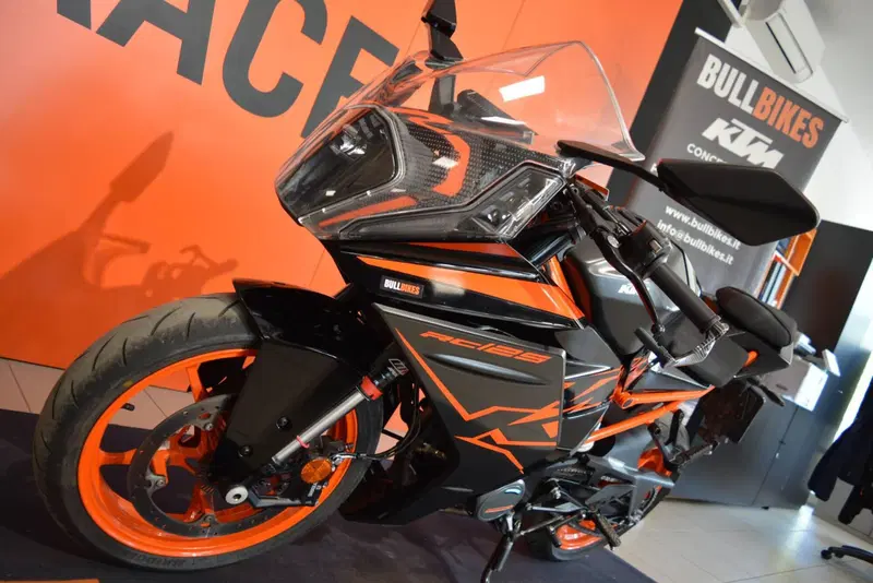 KTM RC 125 (2022 - 26) (5)