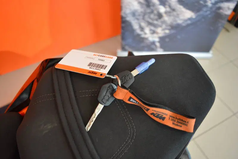 KTM RC 125 (2022 - 26) (19)