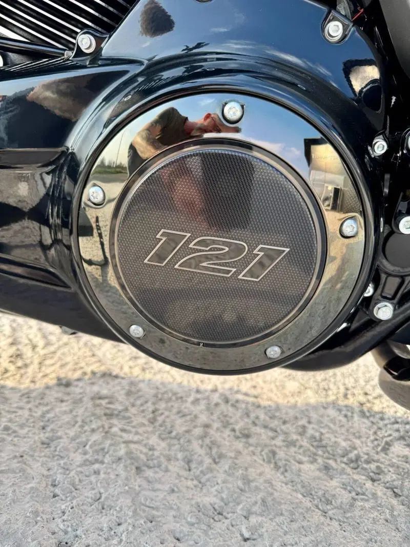 Harley-Davidson CVO Road Glide (2023) (8)