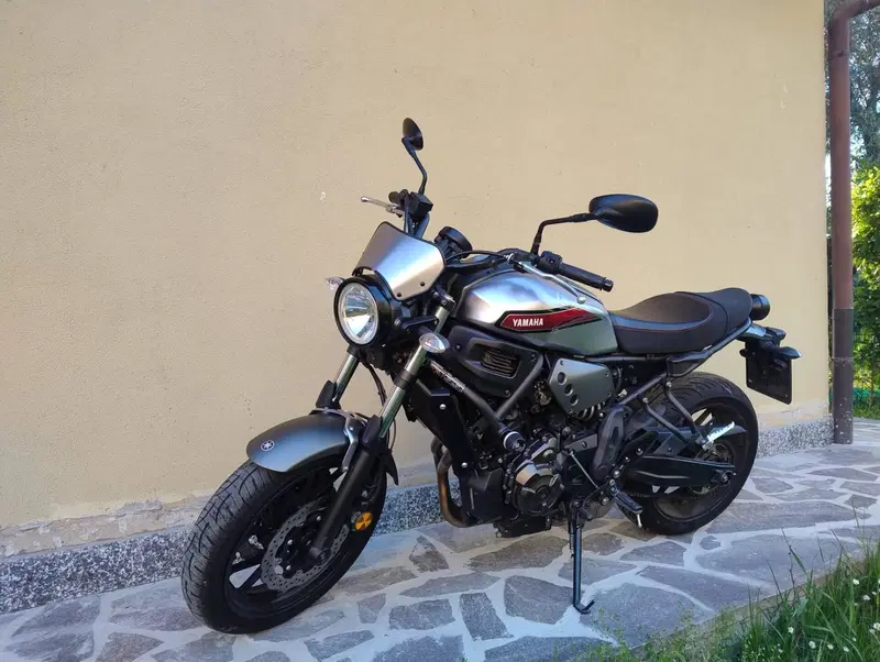 Yamaha XSR 700 ABS (2016 - 20) (9)