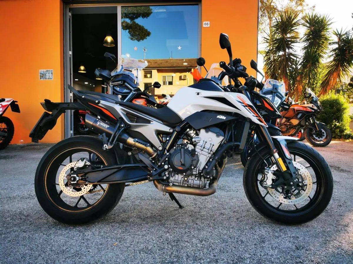 KTM 790 Duke L (2023 - 24)