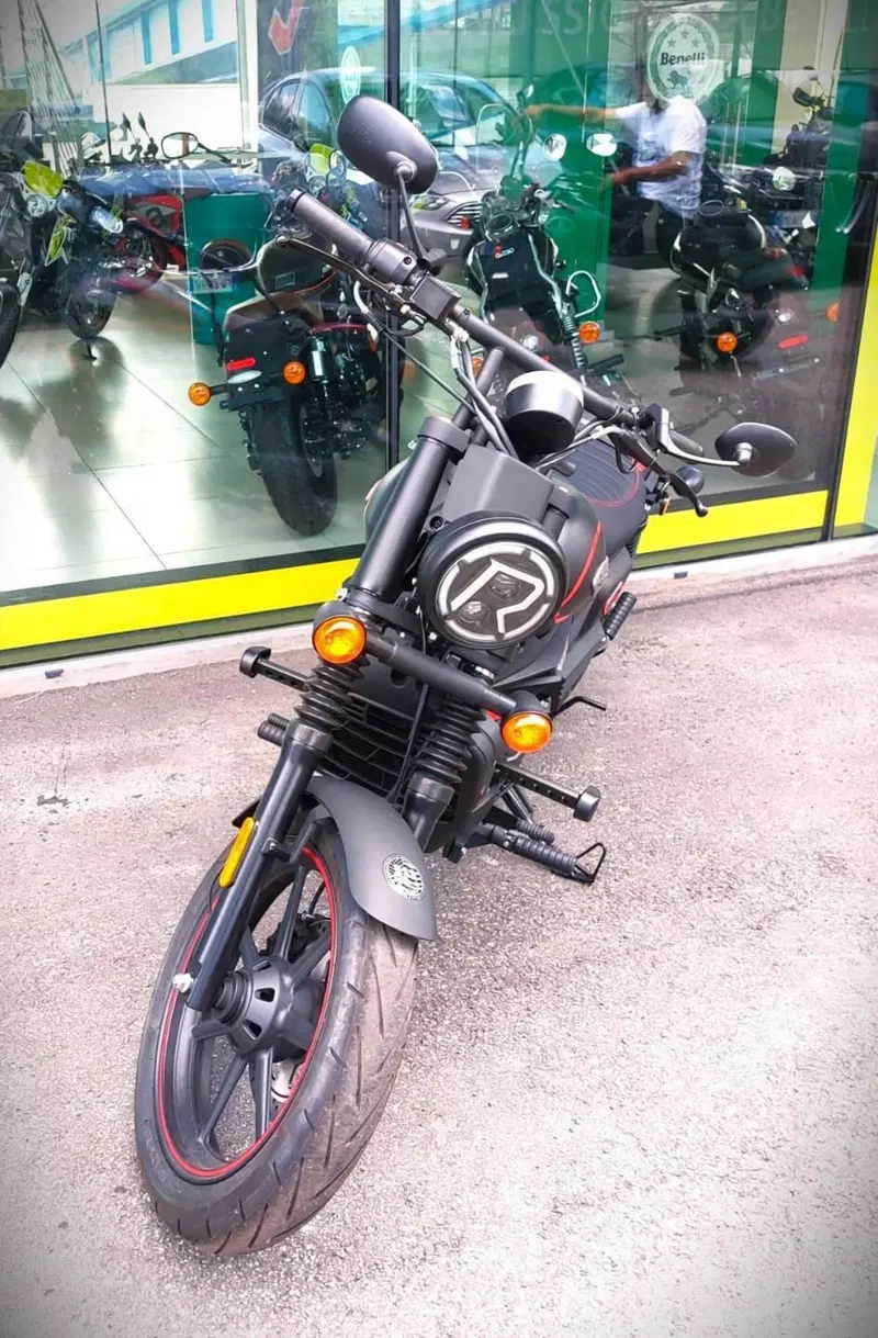 Um Italia Renegade Vegas 125 (2023 - 26) (3)