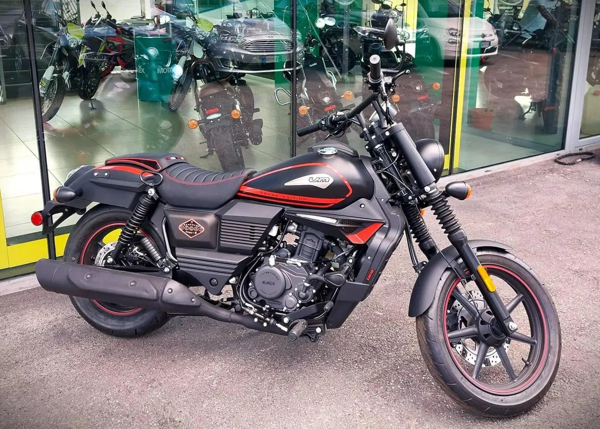 Um Italia Renegade Vegas 125 (2023 - 26)