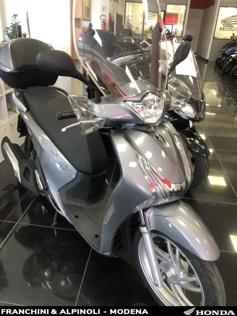 Honda SH 150i (2017 - 19) (8)