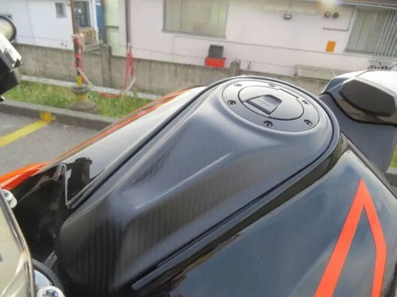 KTM 1290 Super Duke R (2019) (10)