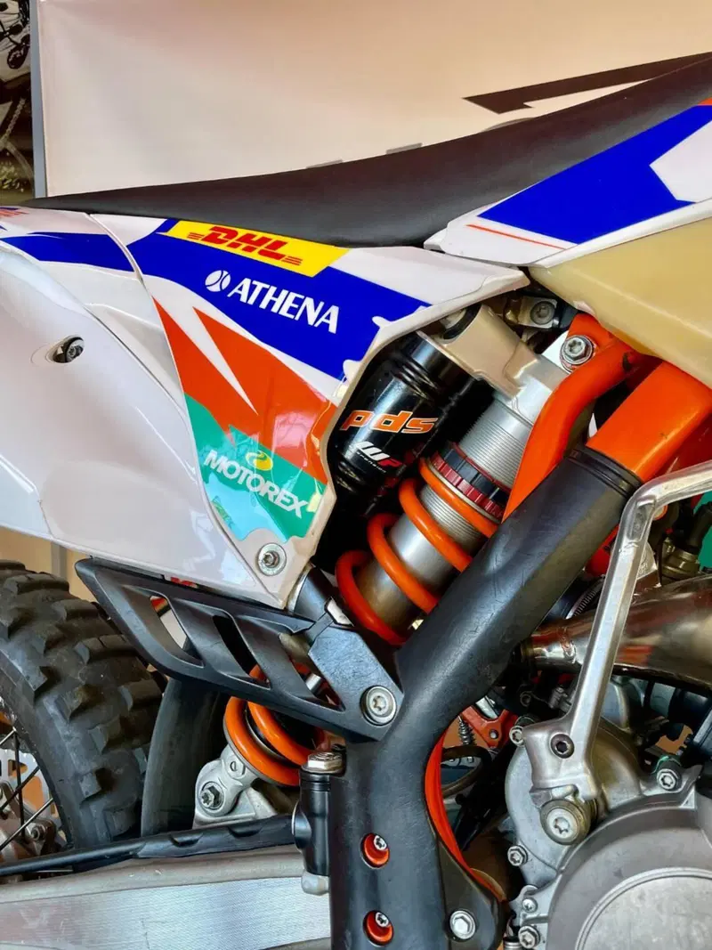 KTM 125 EXC (2016) (5)