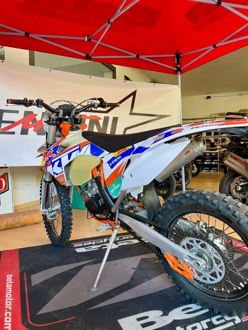 KTM 125 EXC (2016) (6)
