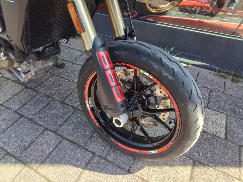 Ducati Hypermotard 698 Mono (2024 - 26) (7)