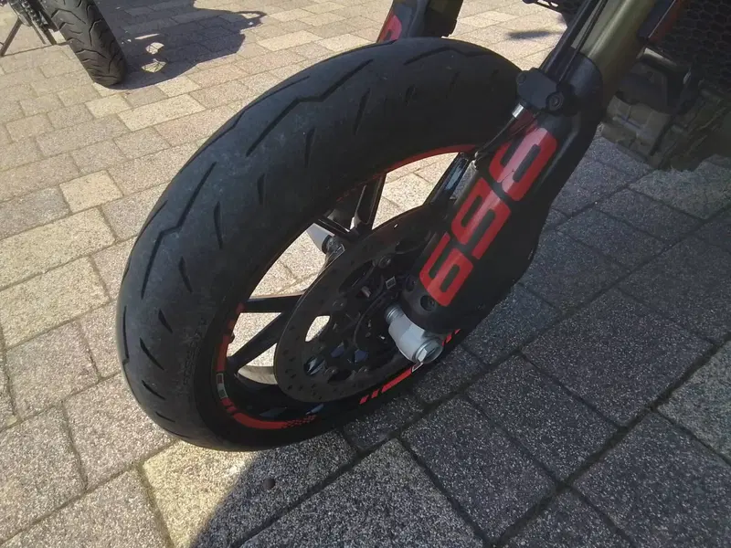 Ducati Hypermotard 698 Mono (2024 - 26) (16)