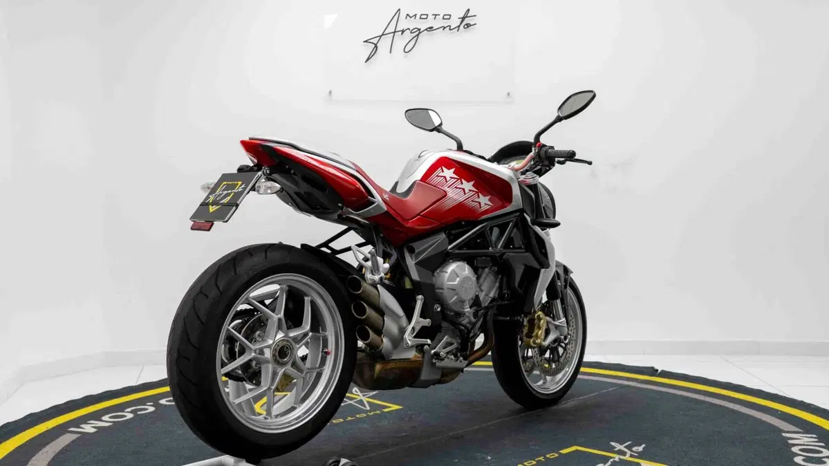 MV Agusta Brutale 800 (2012 - 15) (3)