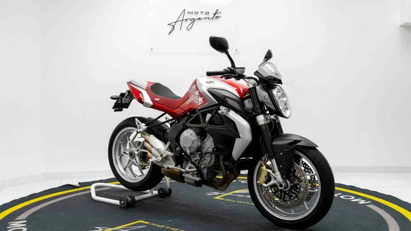 MV Agusta Brutale 800 (2012 - 15) (9)