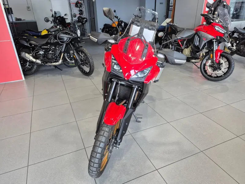 Moto Morini X-Cape 650 Gold Wheels Edition (2022 - 26) (3)