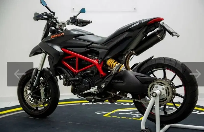 Ducati Hypermotard 821 (2013 - 15) (5)