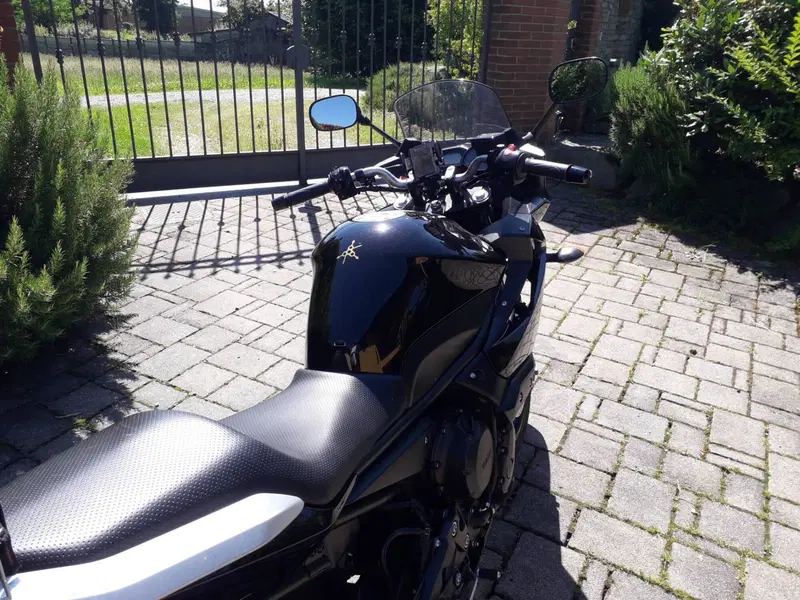 Yamaha XJ6 Diversion (2009 - 15) (2)