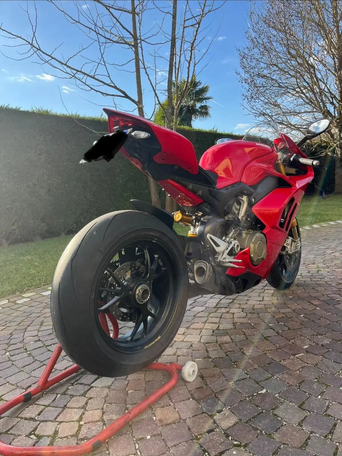 Ducati Panigale V4 S 1100 (2021) (4)