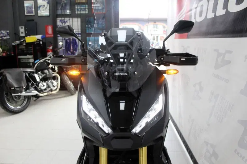 Honda X-ADV 750 DCT (2021 - 24) (4)