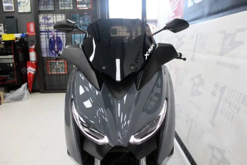 Yamaha X-Max 300 Tech Max (2021 - 24) (4)