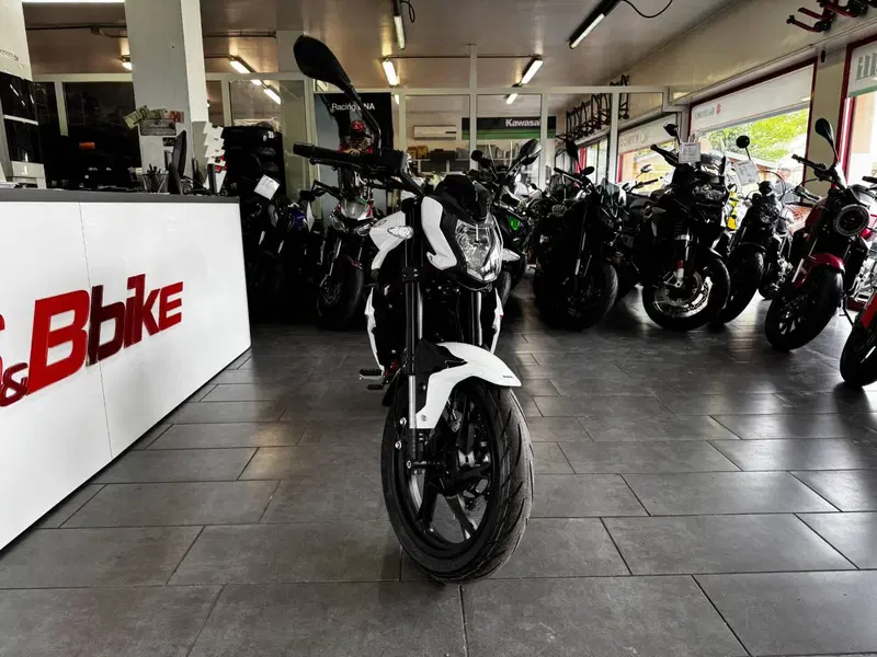 Benelli BN 125 (2021 - 25) (10)