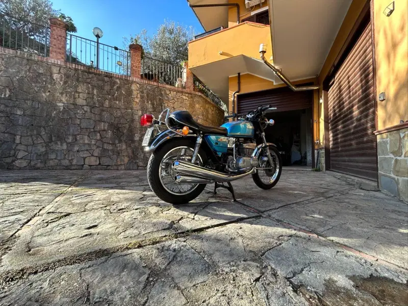 Suzuki GT 380 (2)