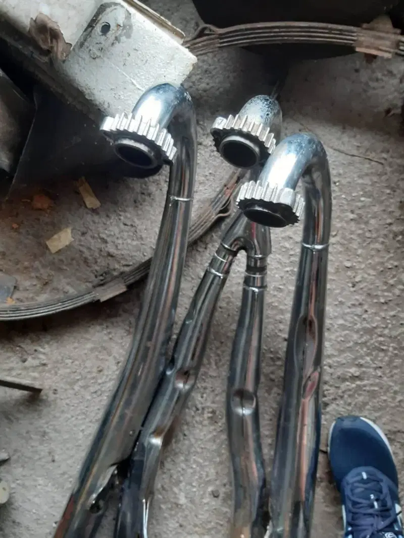 Suzuki GT 380 (9)