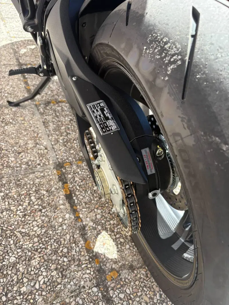 MV Agusta F3 800 Competizione (2025 - 26) (7)