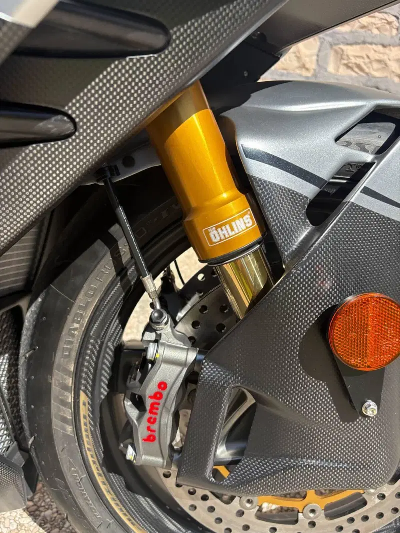 MV Agusta F3 800 Competizione (2025 - 26) (9)