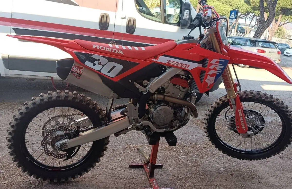 Honda CRF 250R (2023) (2)