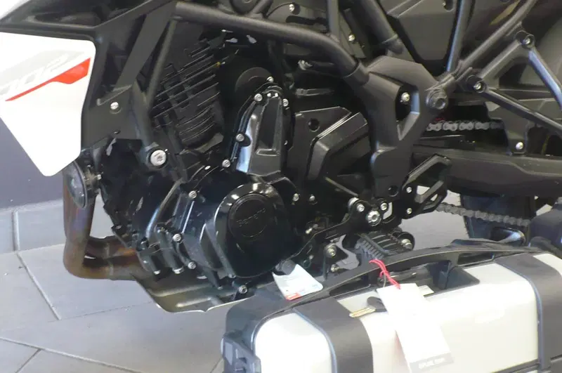 Benelli TRK 702 (2023 - 25) (4)