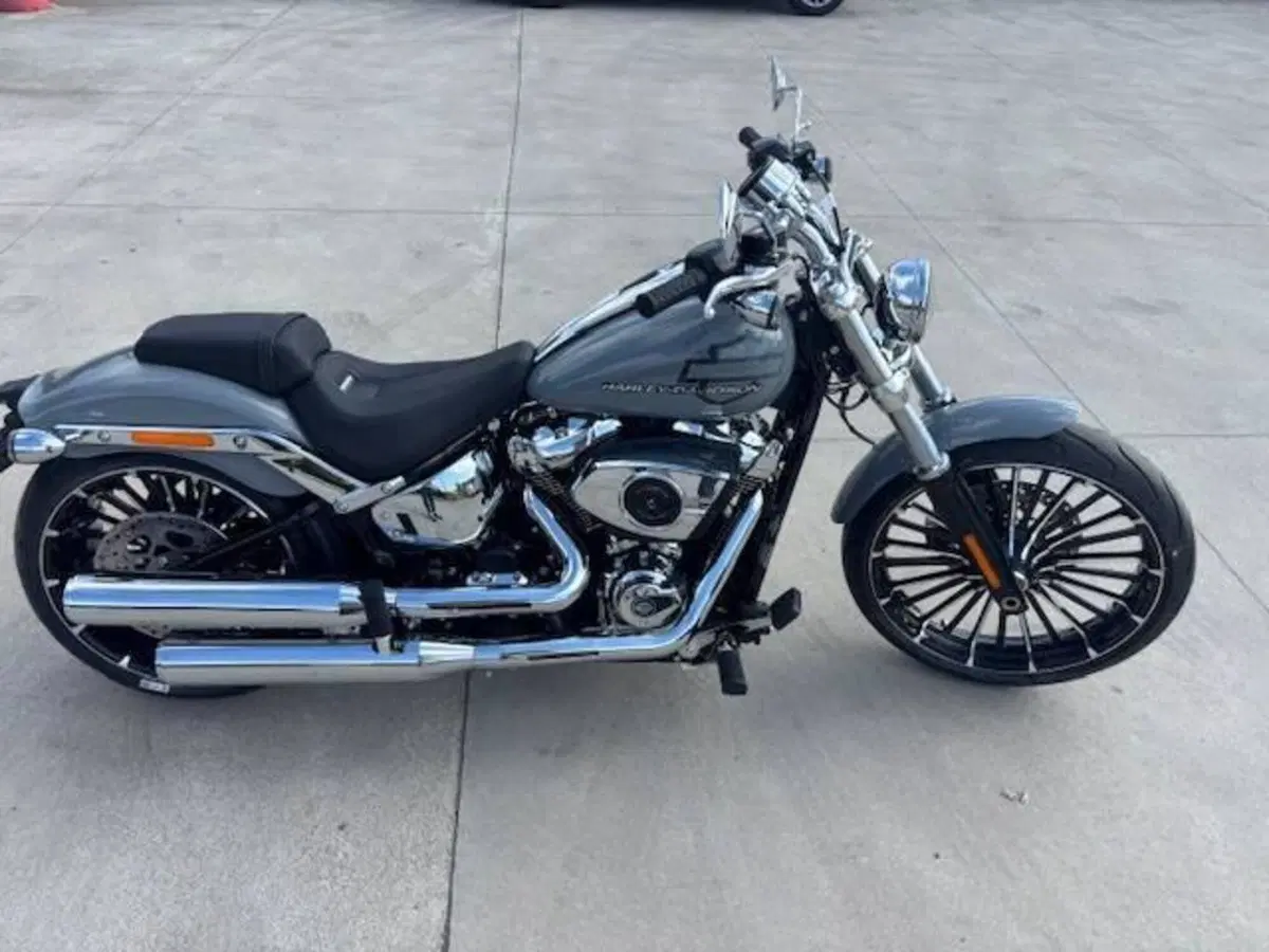 Harley-Davidson Breakout 117 (2025 - 26)