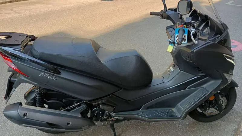 Kymco X-Town 300i (2021 - 24) (2)