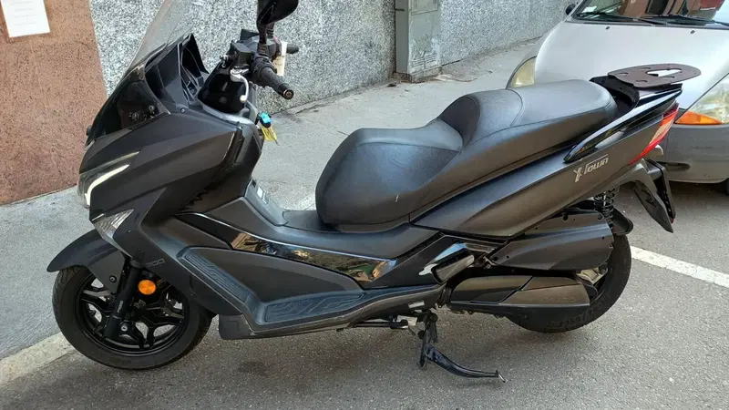 Kymco X-Town 300i (2021 - 24) (4)