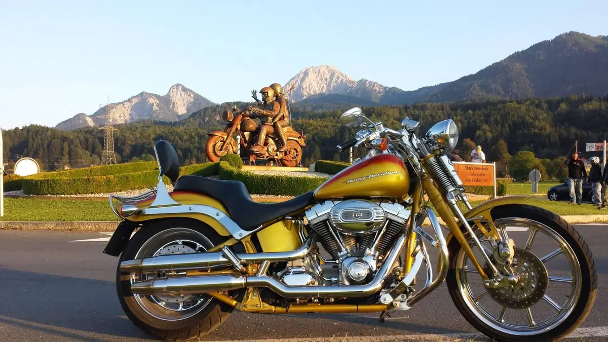 Harley-Davidson 1800 Springer (2009 - 12) - FXSTSSE (6)