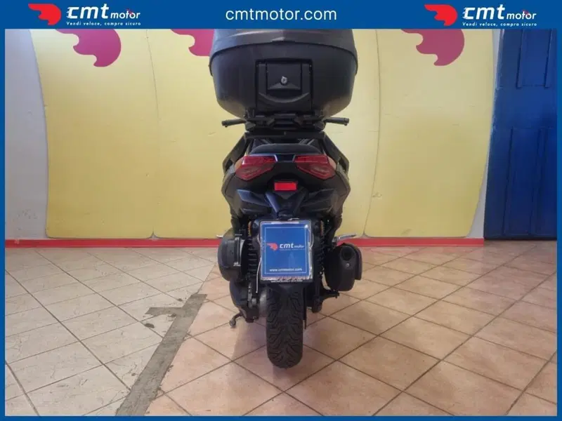 Yamaha X-Max 300 (2021 - 24) (5)