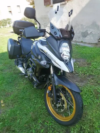 Suzuki V-Strom 650XT (2021 - 25) usata