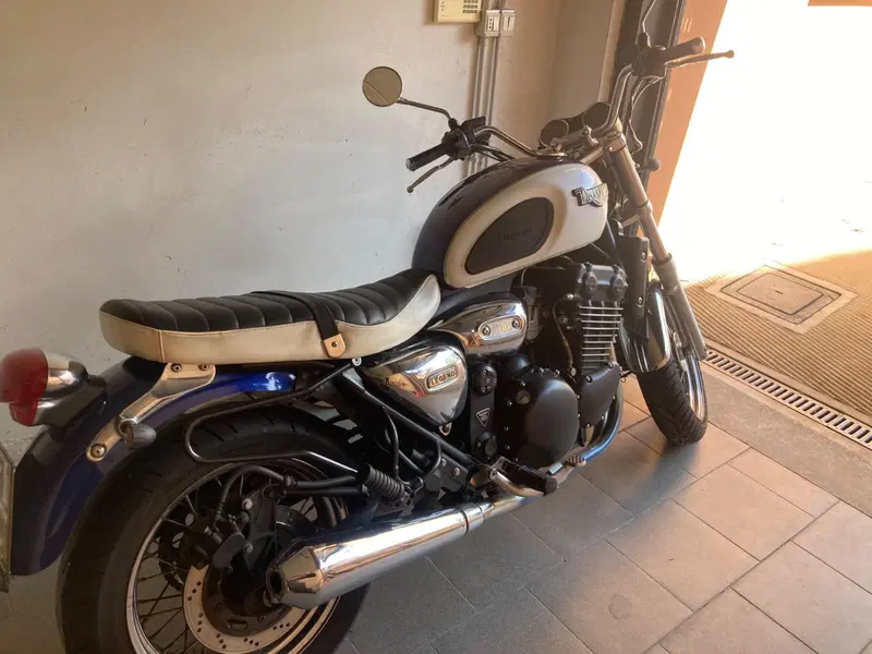 Triumph Legend TT 900 (1998 - 02)