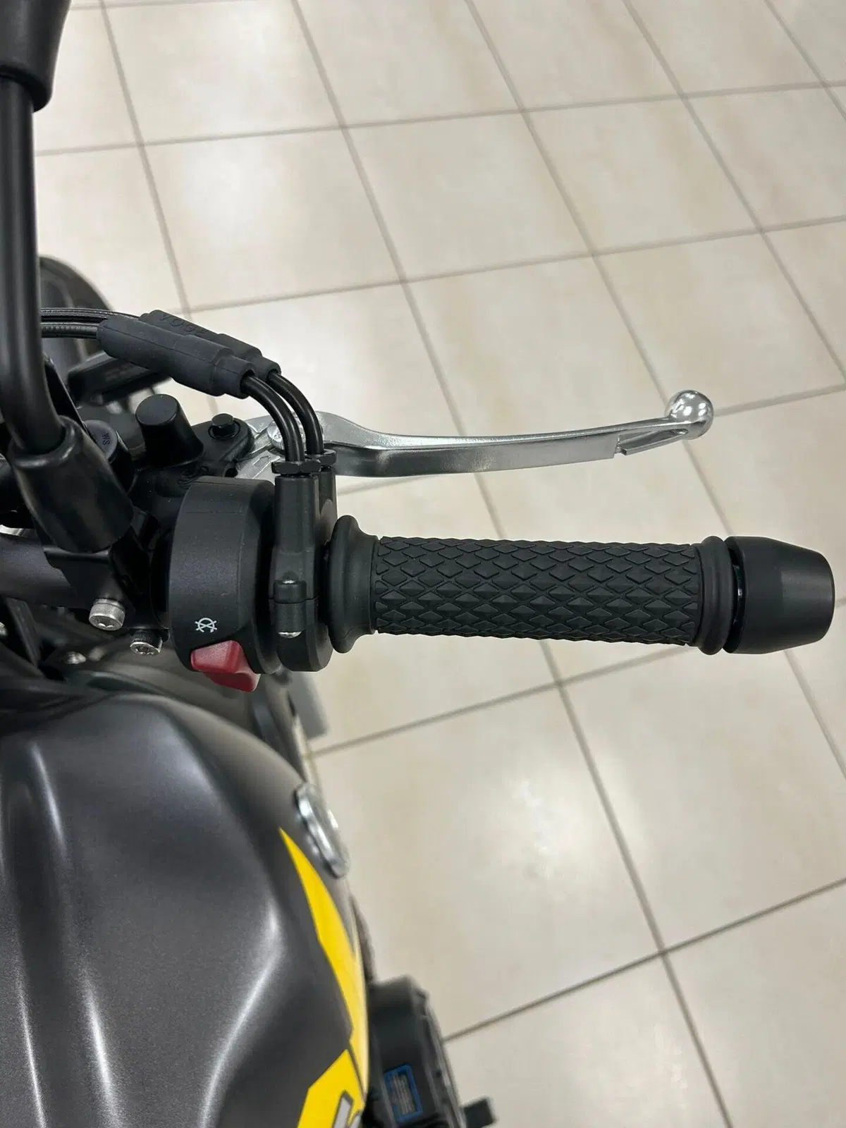 Voge Trofeo 500AC (2022 - 26) (4)