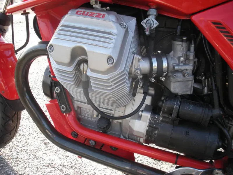 Moto Guzzi V65 Lario (2)