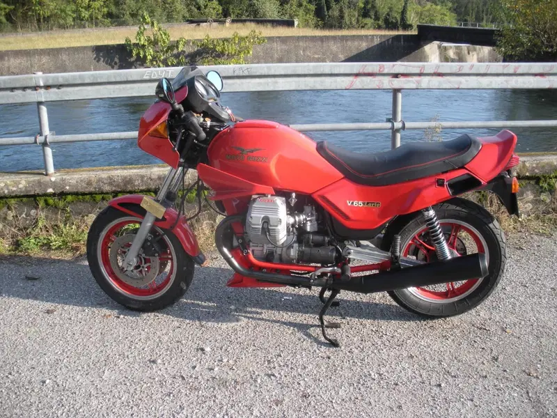 Moto Guzzi V65 Lario (6)