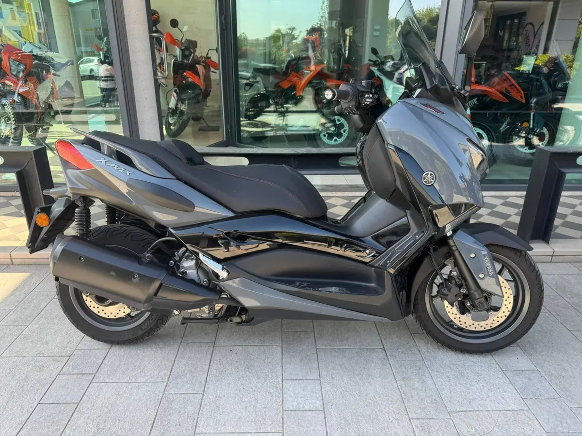Yamaha X-Max 300 Tech Max (2021 - 24)