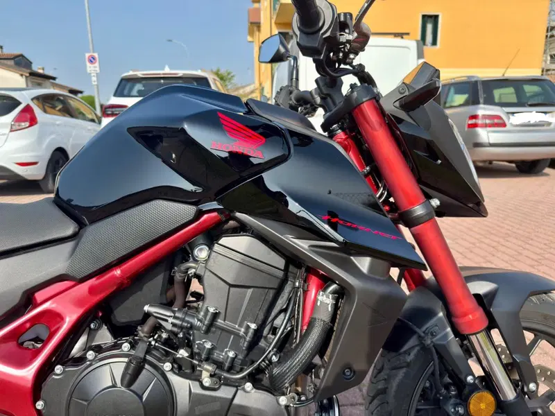 Honda CB 750 Hornet (2023 - 24)